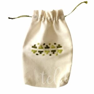 Pouch – embroidered, large TQ101